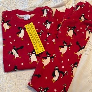 NWT Hanna Andersson holiday penguin pajamas